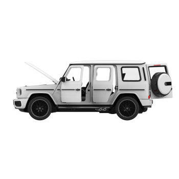 Mercedes-AMG G 63 biały RASTAR model 1:32 Metalowa karoseria + Ręcznie otwierane elementy